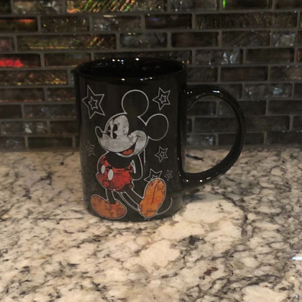 Mickey Mouse Mug - Picture 2 of 3